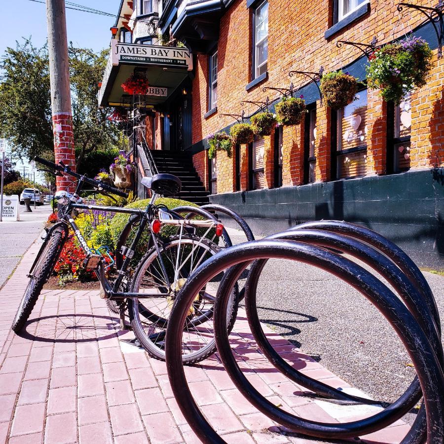 James Bay Inn Hotel, Suites & Cottage Victoria Exterior foto